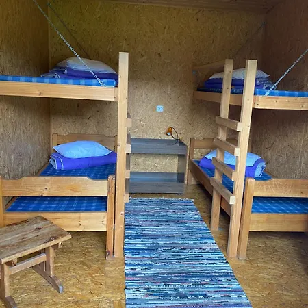 Kuelalistemaja Guest house Vehendi