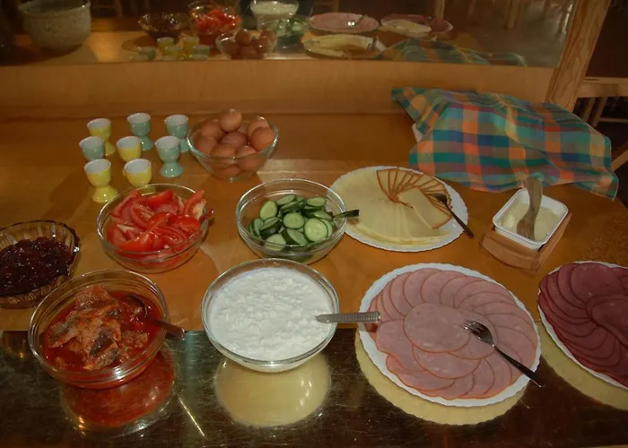 Guest house Kuelalistemaja *